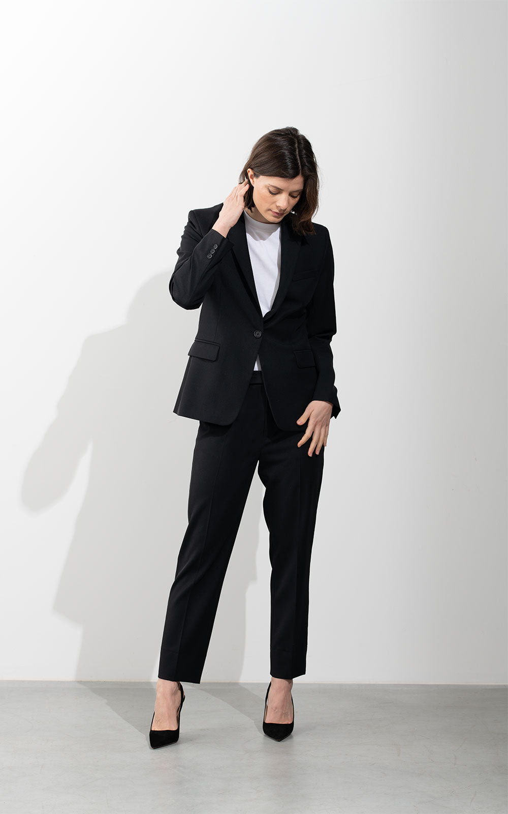 Nina pant black front